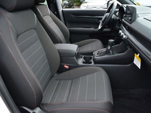 Used 2025 Honda CR-V Sport image 20