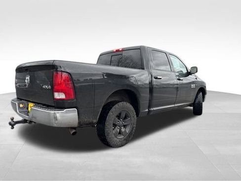 Used 2018 RAM 1500 Classic SLT image 8