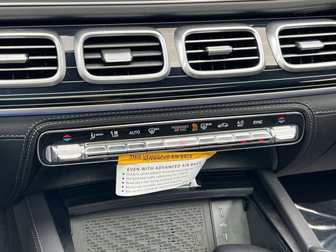 New 2026 Mercedes-Benz GLS 580 4MATIC image 24