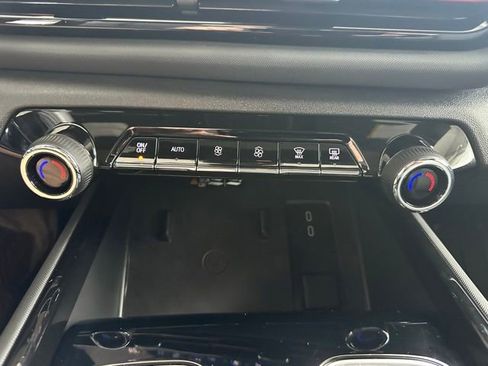 Used 2025 Chevrolet Silverado EV RST AWD/4WD image 30