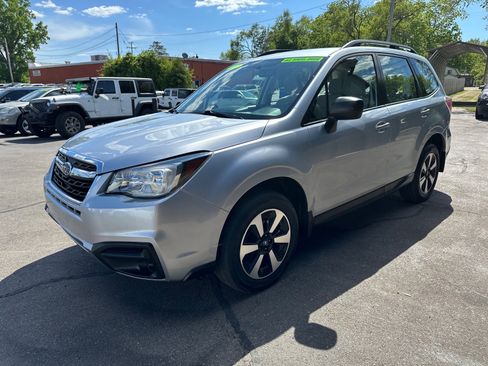 Used 2017 Subaru Forester 2.5i w/ Alloy Wheel Package AWD/4WD image 7
