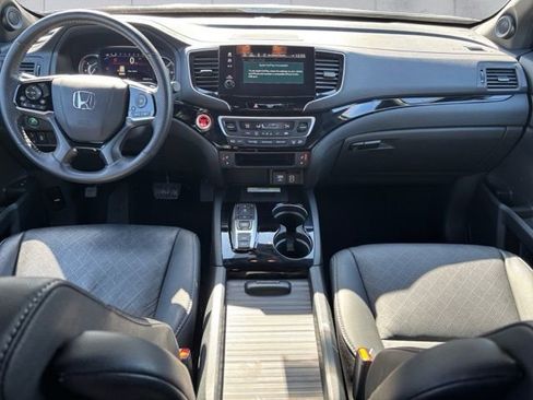 Used 2023 Honda Passport Elite image 16