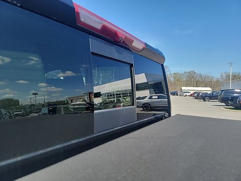 Used 2024 Chevrolet Silverado 2500 LTZ w/ LTZ Convenience Package image 11