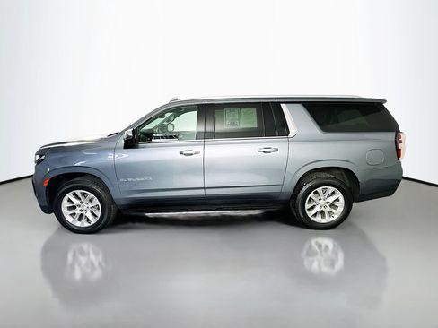 Used 2022 Chevrolet Suburban Premier AWD/4WD image 4