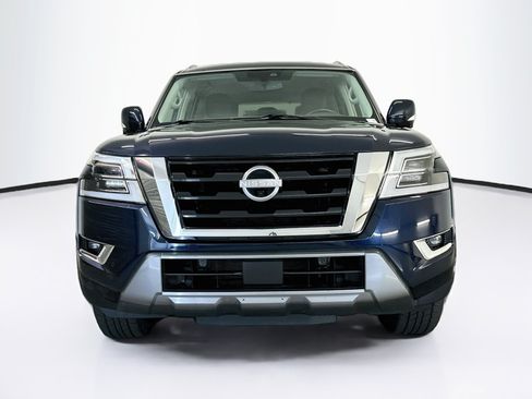 Used 2023 Nissan Armada SL AWD/4WD image 2