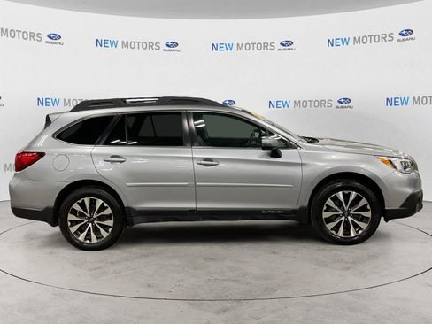 Used 2017 Subaru Outback 2.5i Limited image 6