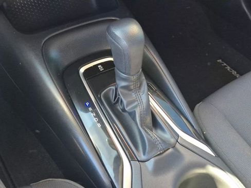 Used 2023 Toyota Corolla LE w/ LE Convenience Package image 12