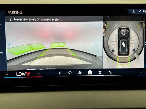 Used 2025 BMW X3 xDrive30i w/ Premium Package image 10