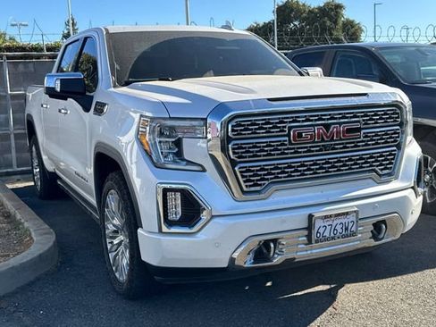 Used 2019 GMC Sierra 1500 Denali w/ Denali Ultimate Package AWD/4WD image 2