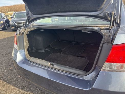 Used 2013 Subaru Legacy 3.6R Limited image 47