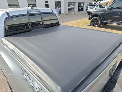 Used 2022 Toyota Tacoma SR image 37