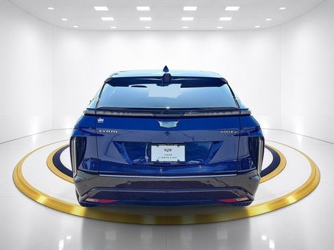 Certified 2024 Cadillac Lyriq Luxury AWD/4WD image 6
