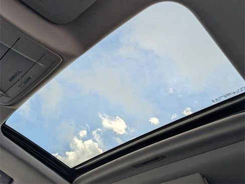 Used 2020 GMC Yukon SLT w/ Open Road Package image 22