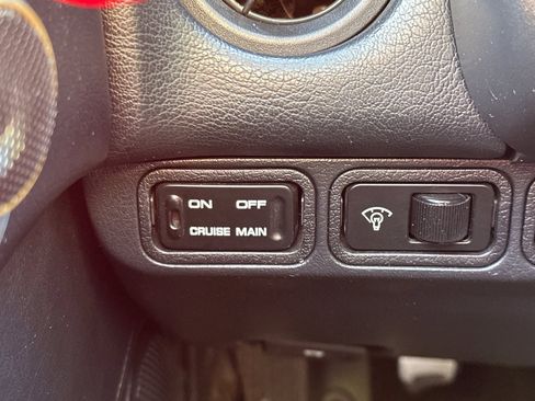 Used 1997 MAZDA MX-5 Miata image 26