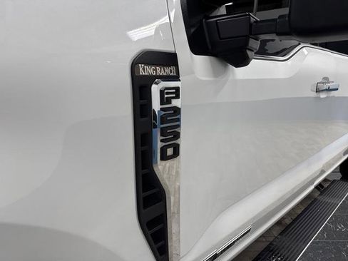 Used 2024 Ford F250 King Ranch image 42