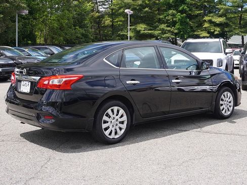 Used 2017 Nissan Sentra S FWD image 5