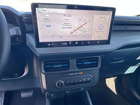 New 2025 Ford Maverick Lobo image 26