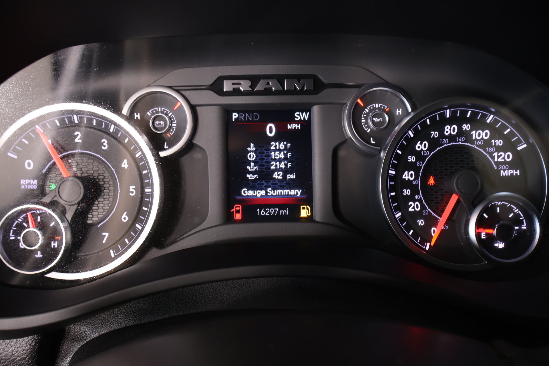 Used 2025 RAM 2500 Big Horn AWD/4WD image 4