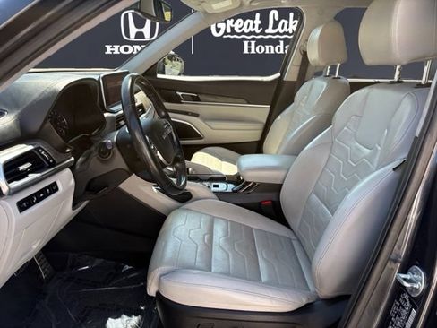 Used 2022 Kia Telluride SX w/ SX Prestige Package AWD/4WD image 10