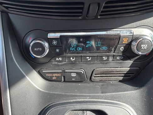 Used 2016 Ford Escape SE w/ SE Leather Comfort Package AWD/4WD image 26