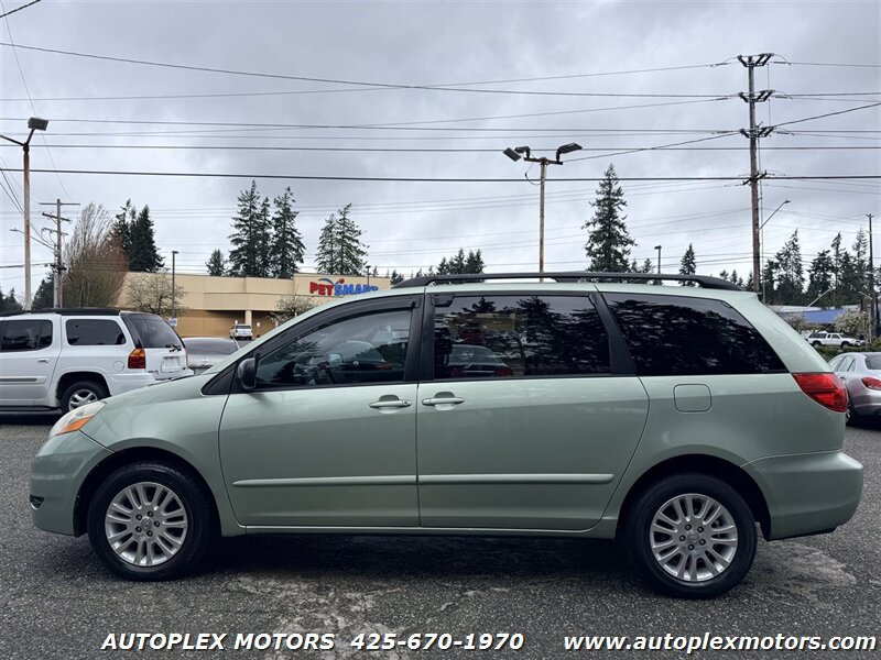 Used 2008 Toyota Sienna LE w/ Towing Prep Pkg AWD/4WD image 4
