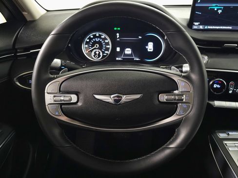 Used 2025 Genesis GV70 2.5T w/ Select Package AWD/4WD image 21