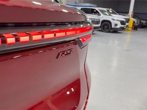 New 2026 Chevrolet Equinox EV RS image 8