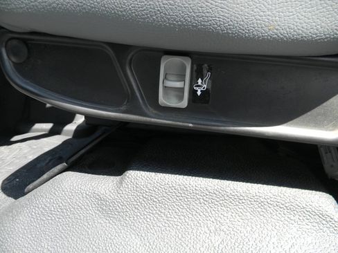 Used 2023 Ford F650 2WD Regular Cab Super Duty image 7