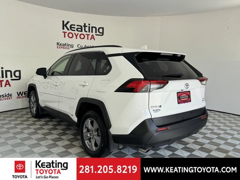 Certified 2025 Toyota RAV4 XLE AWD/4WD image 8