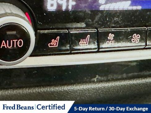 Used 2021 BMW 540i xDrive w/ M Sport Package image 23