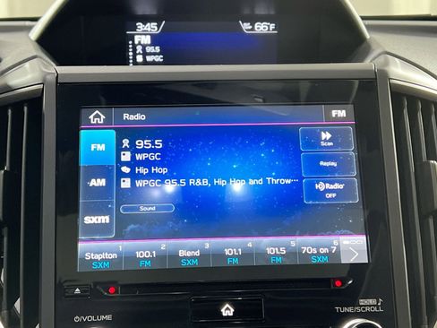 Used 2023 Subaru Crosstrek 2.5i Limited w/ Moonroof Package image 18