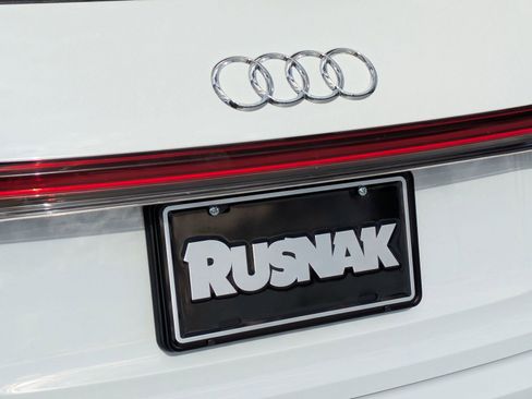 Used 2022 Audi Q4 e-tron Premium Plus w/ Premium Plus AWD/4WD image 19