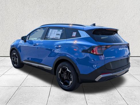 New 2026 Kia Sportage EX w/ EX Panorama Roof Package FWD image 5