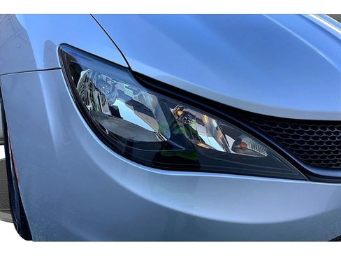 Certified 2024 Chrysler Voyager LX FWD image 53