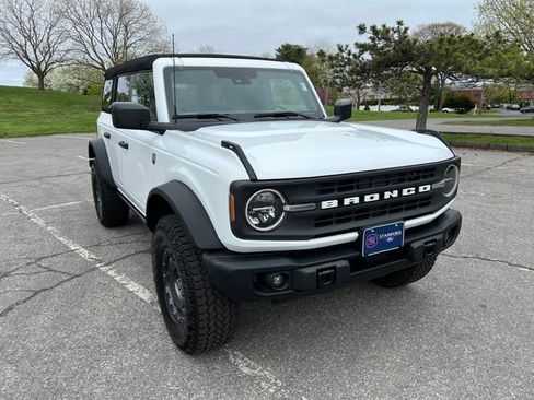 Used 2025 Ford Bronco Big Bend w/ Black Diamond Package image 2