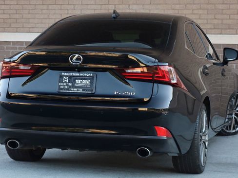 Used 2015 Lexus IS 250 w/ Premium Package RWD image 9