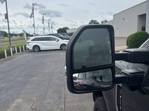 Used 2018 Ford F250 Lariat w/ Lariat Ultimate Package AWD/4WD image 14