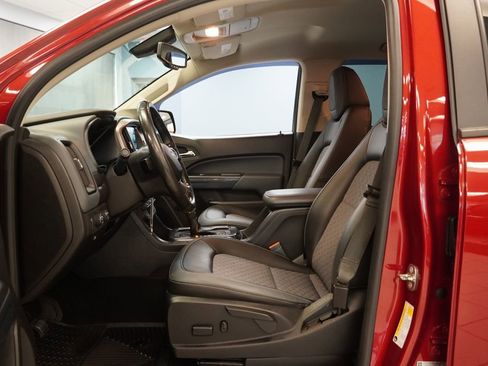 Used 2018 Chevrolet Colorado Z71 AWD/4WD image 4