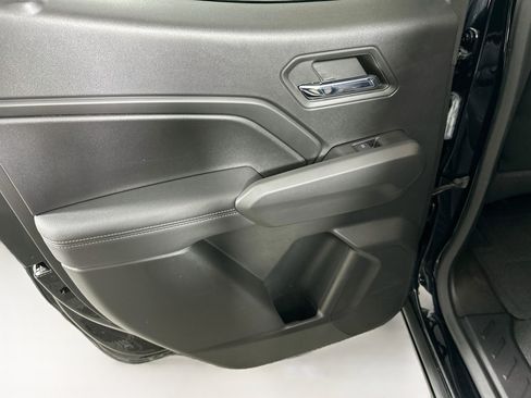 Used 2024 Chevrolet Colorado LT w/ LT Convenience Package RWD image 25