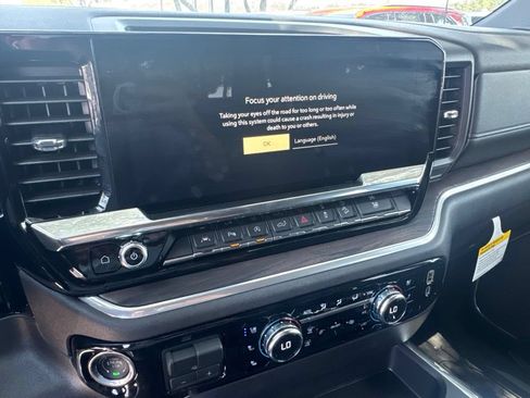 New 2026 GMC Sierra 1500 SLT AWD/4WD image 13