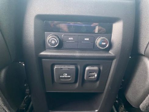 Certified 2022 Chevrolet Traverse RS w/ LPO, Floor Liner Package image 23