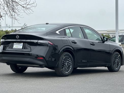 New 2026 Nissan Sentra SV image 4