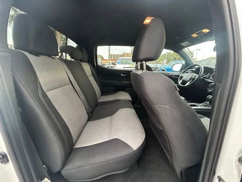 Used 2023 Toyota Tacoma TRD Off-Road image 22