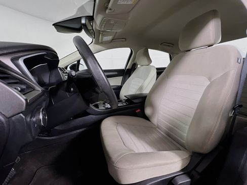 Used 2019 Ford Fusion S FWD image 11