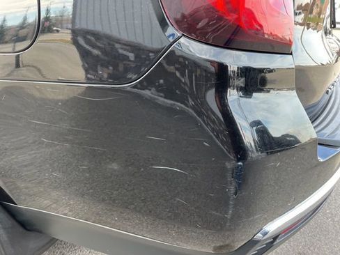 Used 2022 GMC Yukon XL SLT image 12