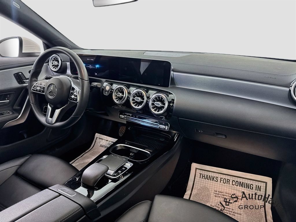 Used 2020 Mercedes-Benz CLA 250 image 30