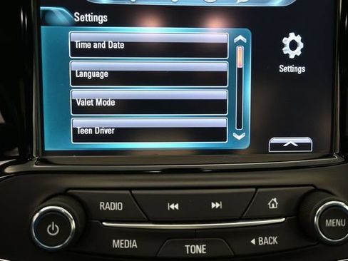Used 2017 Buick Envision Essence FWD image 16