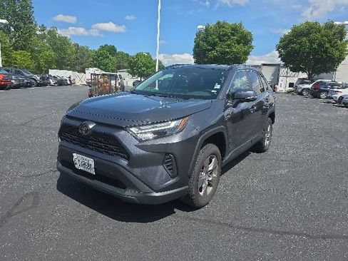 Used 2024 Toyota RAV4 XLE AWD/4WD image 4