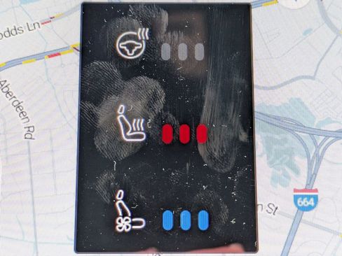 Certified 2024 Volvo XC90 B6 Ultimate w/ Lounge Package image 24