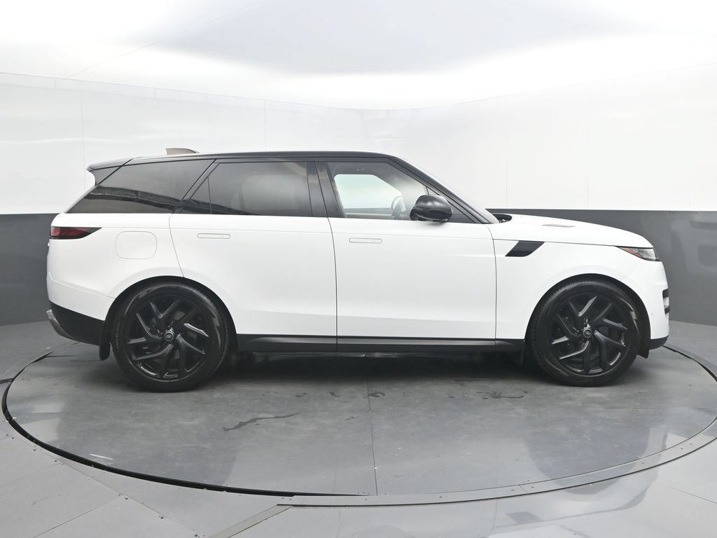 Used 2023 Land Rover Range Rover Sport SE AWD/4WD image 8